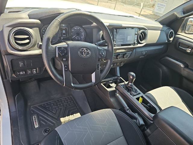 Used 2021 Toyota Tacoma TRD Off-Road w/ Technology Package AWD/4WD image 16