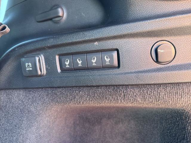 Used 2021 Jeep Grand Cherokee L Overland w/ Luxury Tech Group IV AWD/4WD image 5