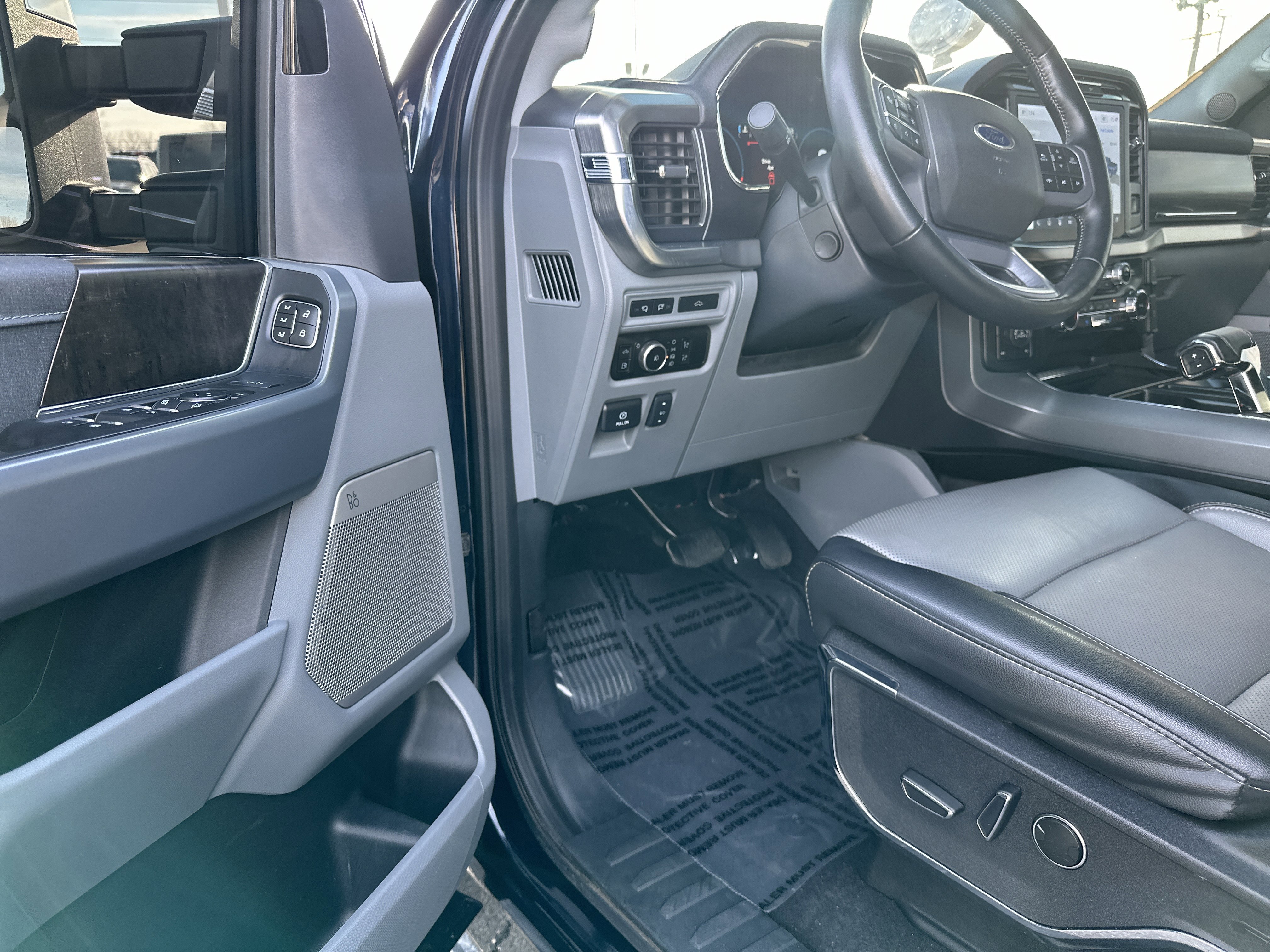 Certified 2023 Ford F150 Lariat w/ Equipment Group 502A High image 14