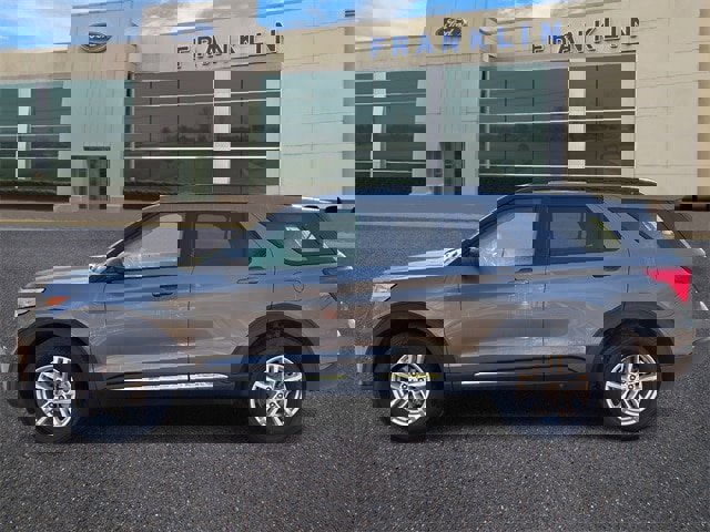 Certified 2023 Ford Explorer XLT image 4