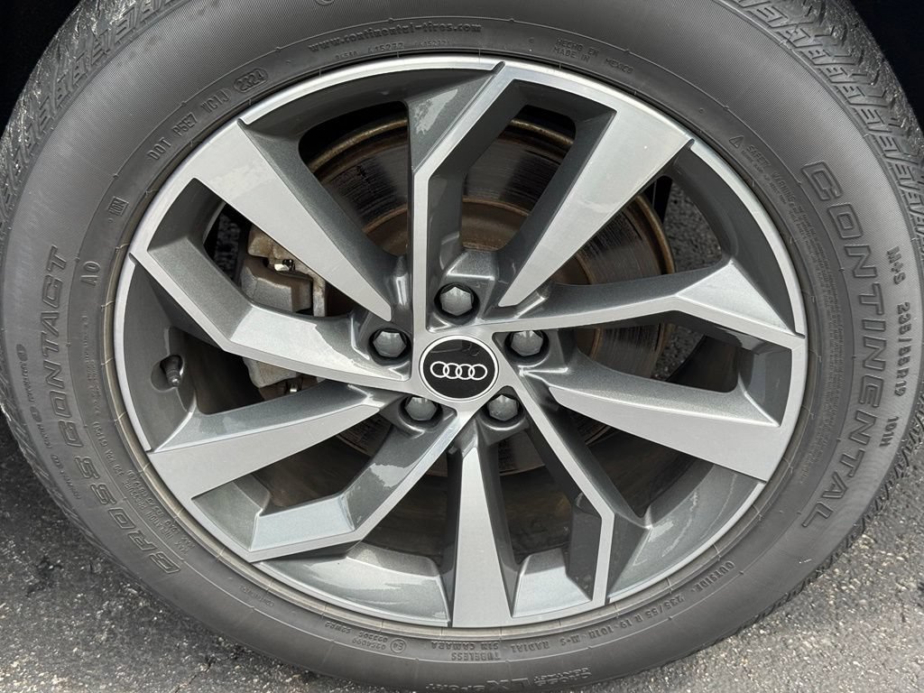 Used 2021 Audi Q5 2.0T Premium w/ Convenience Package AWD/4WD image 31
