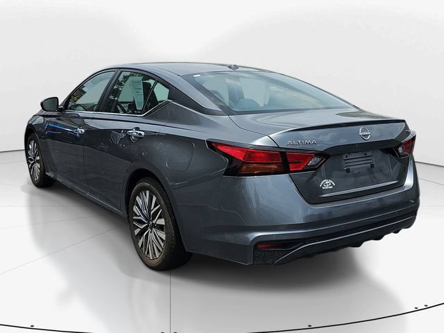 Used 2023 Nissan Altima 2.5 SV FWD image 5