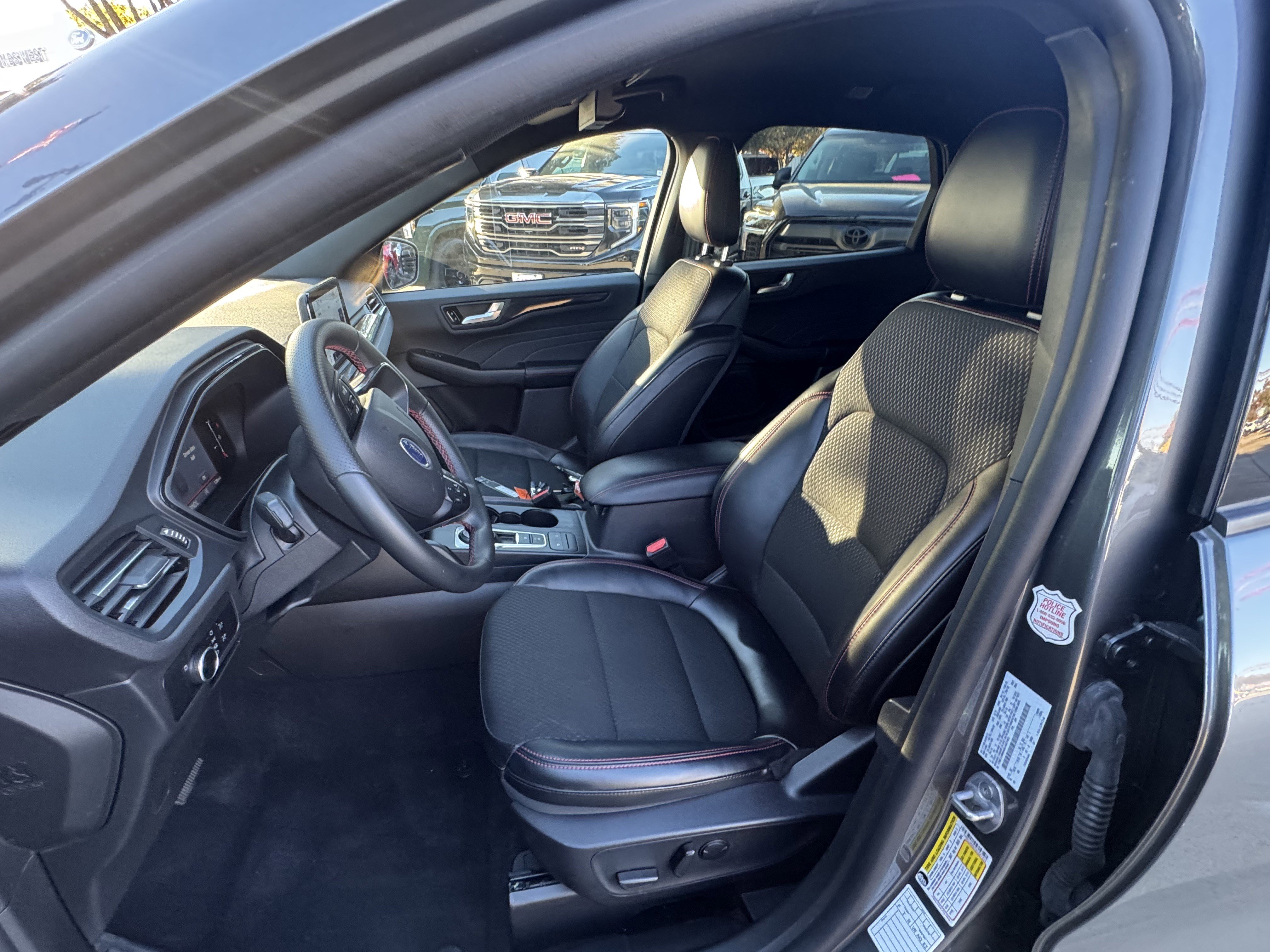 Certified 2025 Ford Escape ST-Line image 14