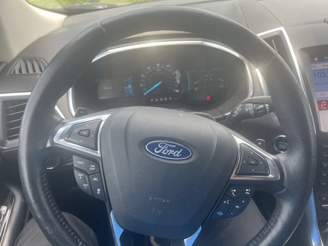 Certified 2019 Ford Edge Titanium w/ Cold Weather Package AWD/4WD image 5