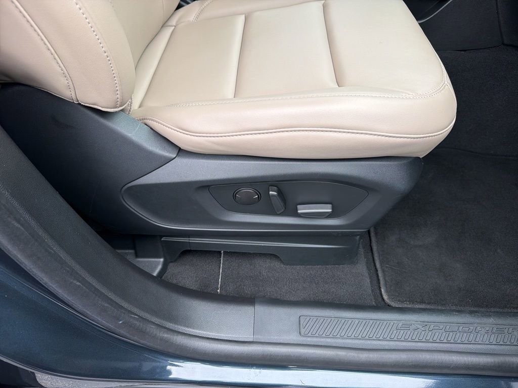 Certified 2023 Ford Explorer XLT w/ Equipment Group 202A image 36