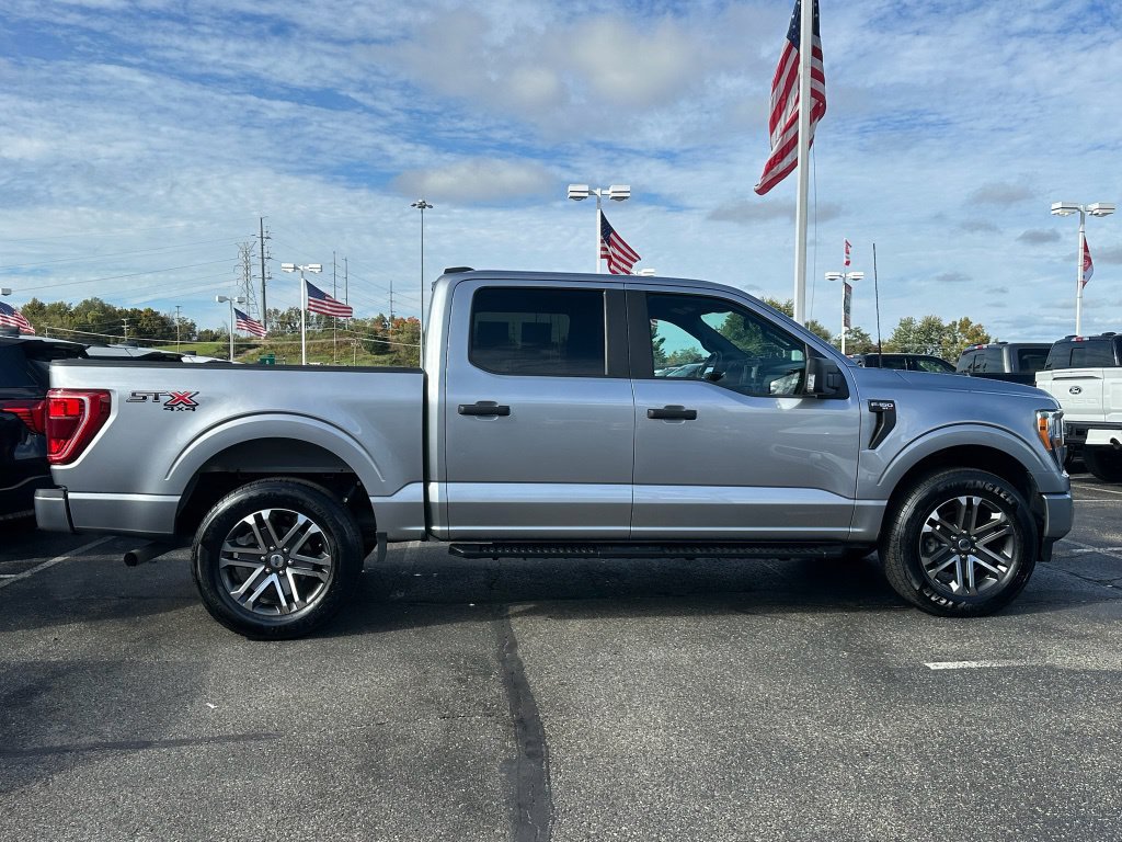 Certified 2021 Ford F150 XL w/ STX Appearance Package AWD/4WD image 4