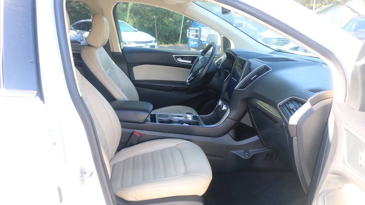 Certified 2024 Ford Edge SEL AWD/4WD image 21