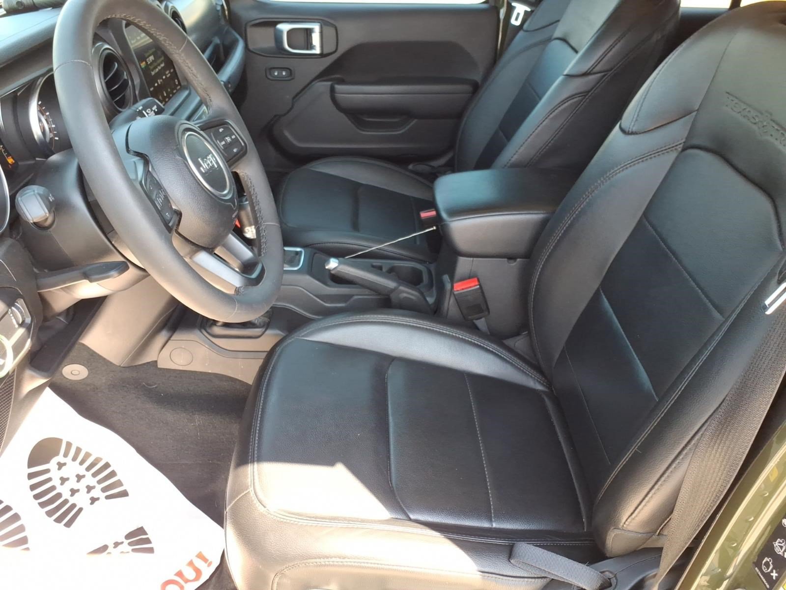 Used 2023 Jeep Gladiator Sport AWD/4WD image 16