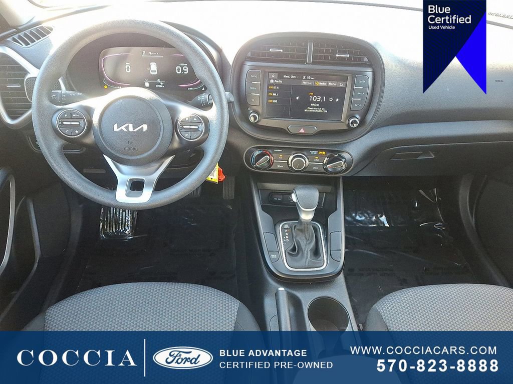 Used 2023 Kia Soul LX w/ LX Technology Package image 11