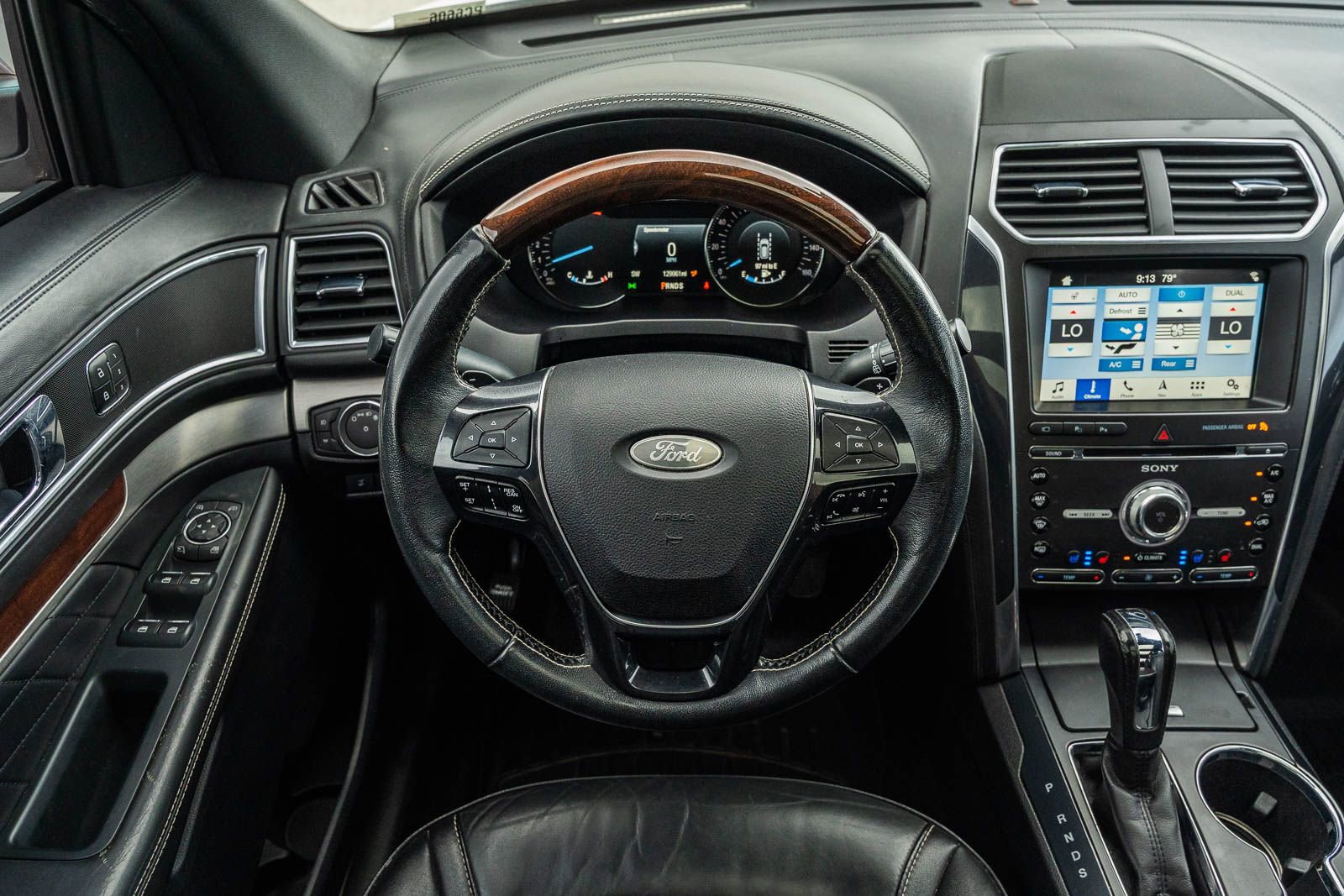 Certified 2018 Ford Explorer Platinum AWD/4WD image 27