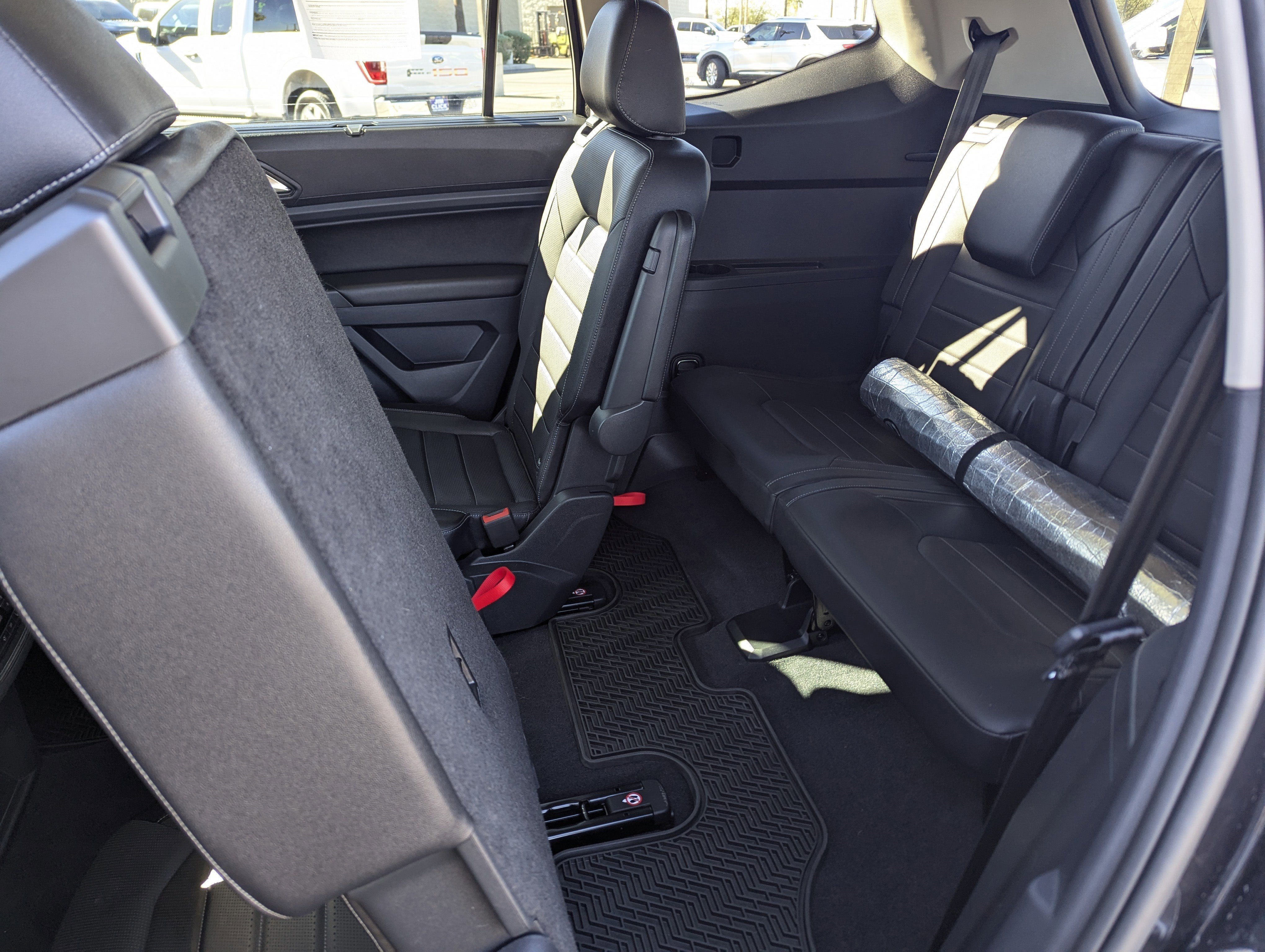 Used 2020 Volkswagen Atlas SEL R-Line image 7