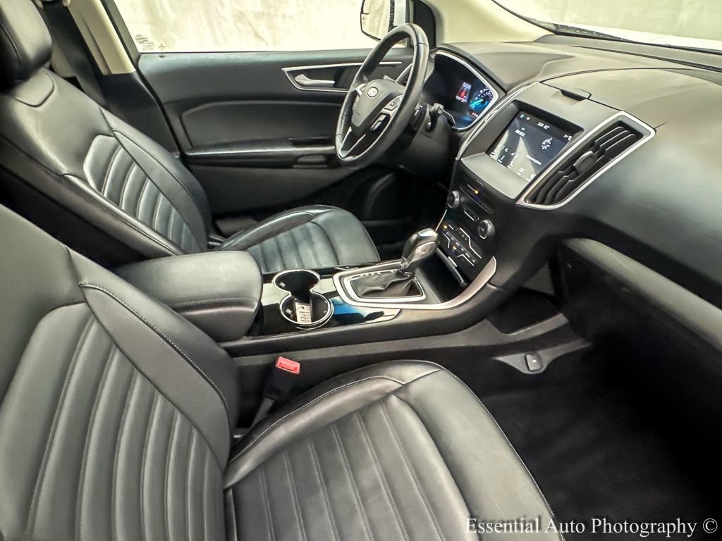 Certified 2018 Ford Edge SEL w/ Equipment Group 201A image 25
