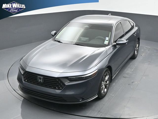 Used 2023 Honda Accord EX image 2