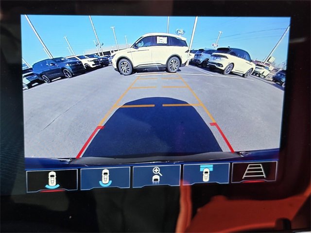 Used 2024 Chevrolet Corvette Stingray Premium Cpe w/ LPO, Roadside Safety Package image 18