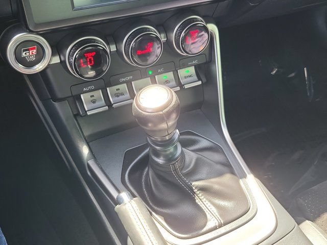 Used 2023 Toyota GR86 Premium RWD image 21