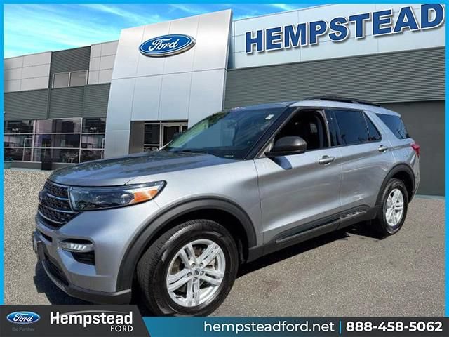 Certified 2023 Ford Explorer XLT w/ Equipment Group 202A AWD/4WD image 1