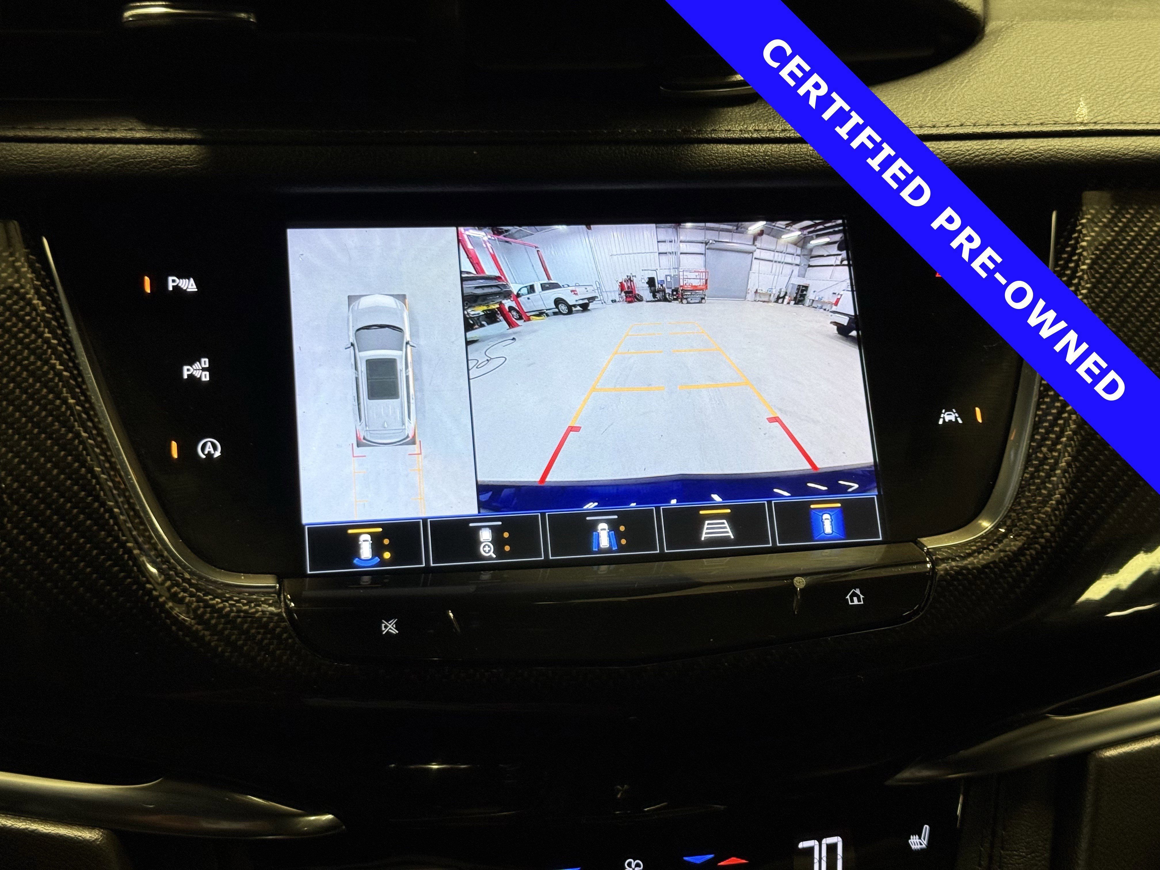 Used 2023 Cadillac XT6 Sport w/ Technology Package image 30