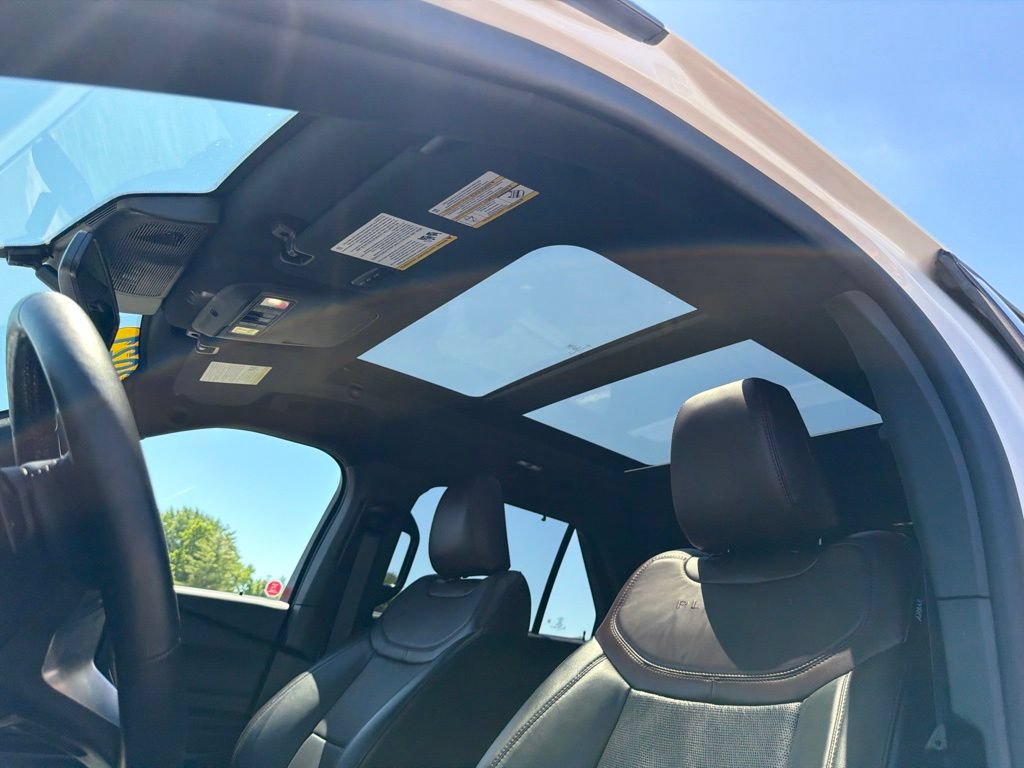 Certified 2021 Ford Explorer Platinum AWD/4WD image 13