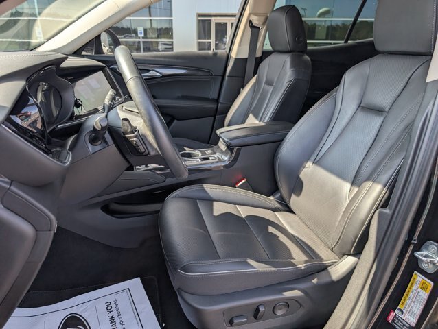 Used 2021 Buick Envision Essence w/ Sport Touring Package FWD image 11
