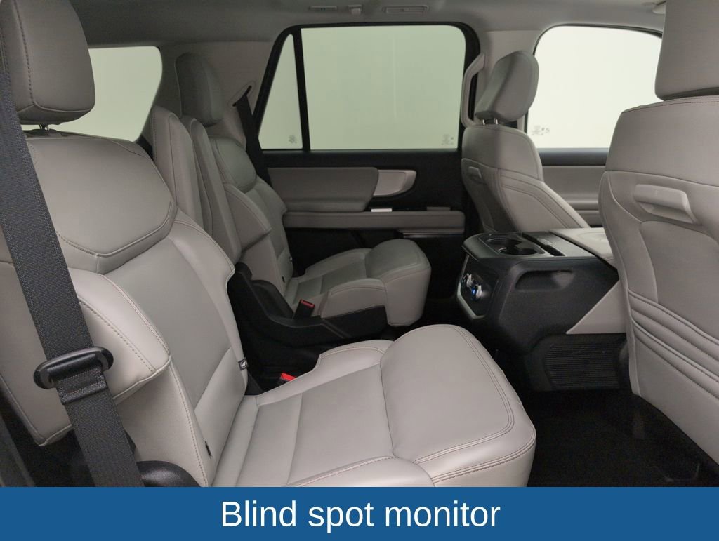Certified 2025 Ford Expedition Active image 16