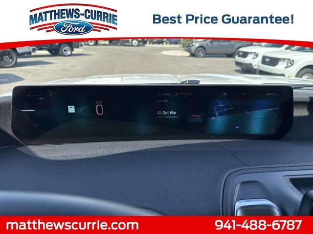 Certified 2025 Ford Expedition Max Platinum image 18