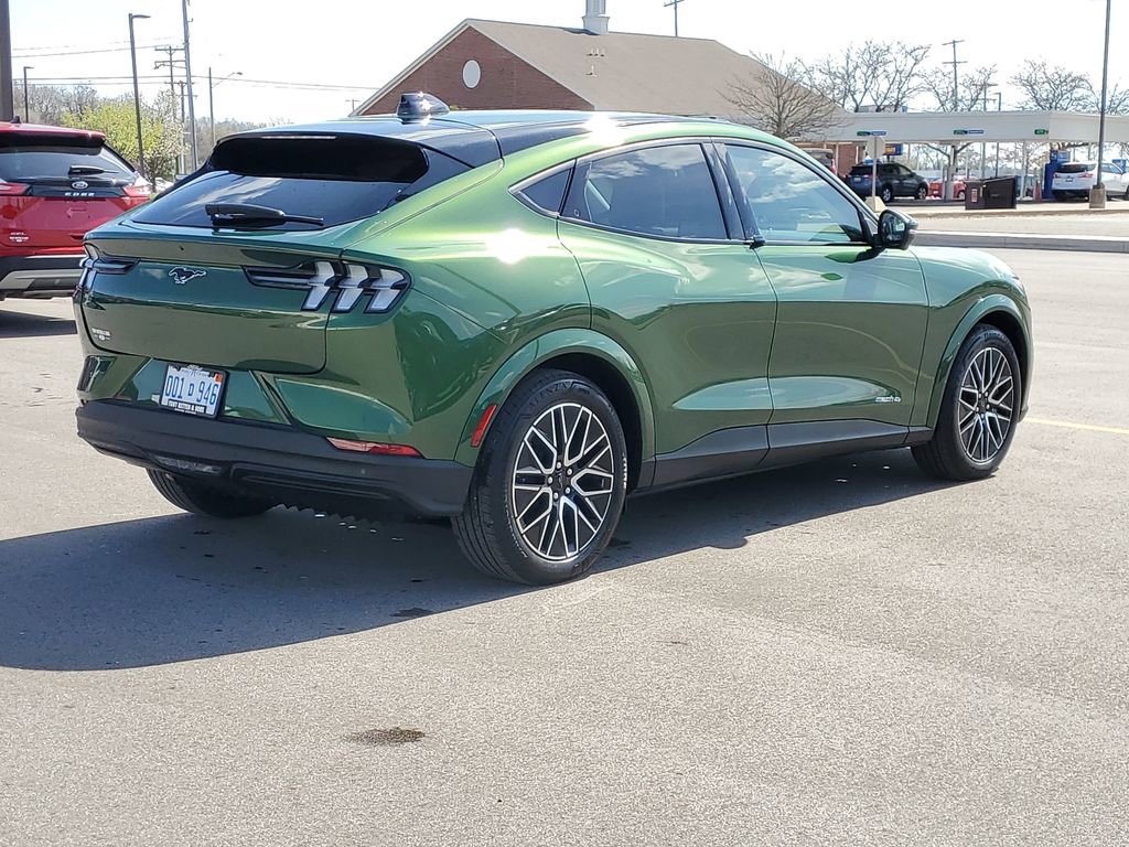 Certified 2025 Ford Mustang Mach-E Premium AWD/4WD image 4
