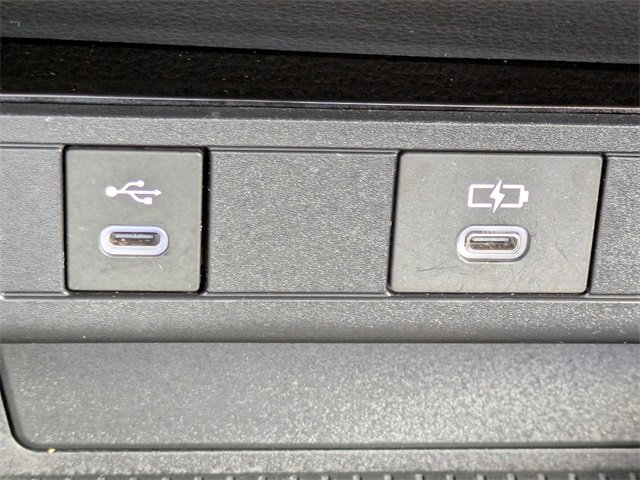 Used 2023 Toyota Prius XLE image 19