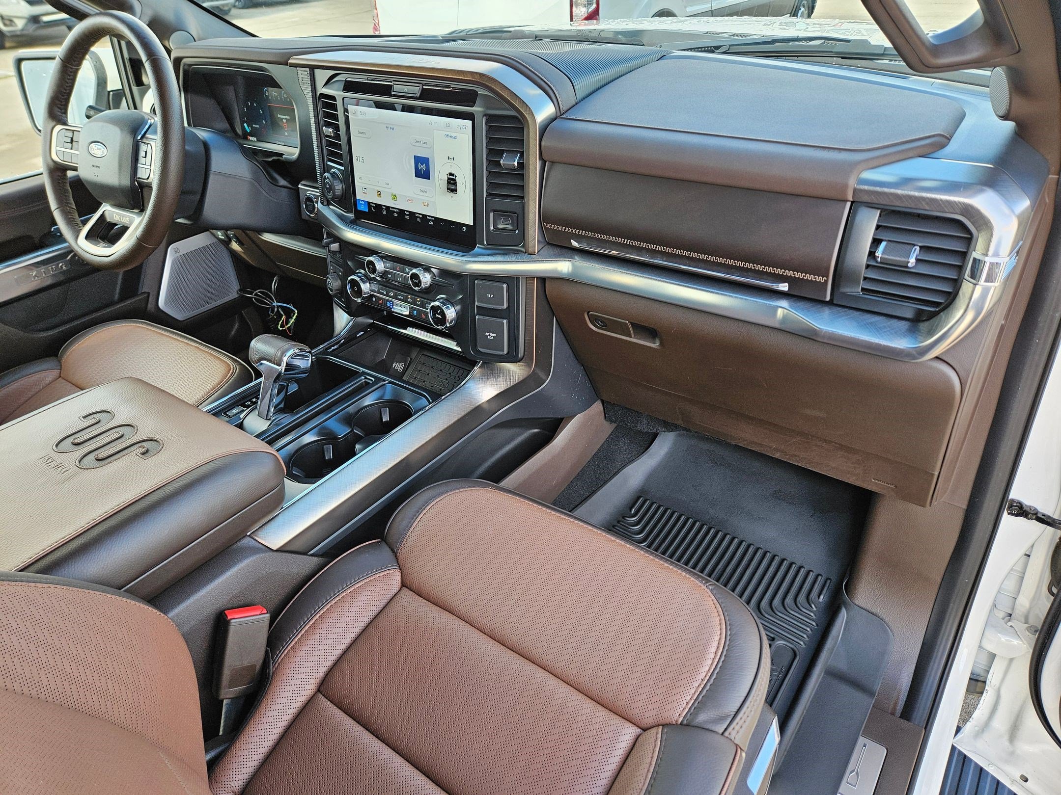 Certified 2025 Ford F150 King Ranch AWD/4WD image 33