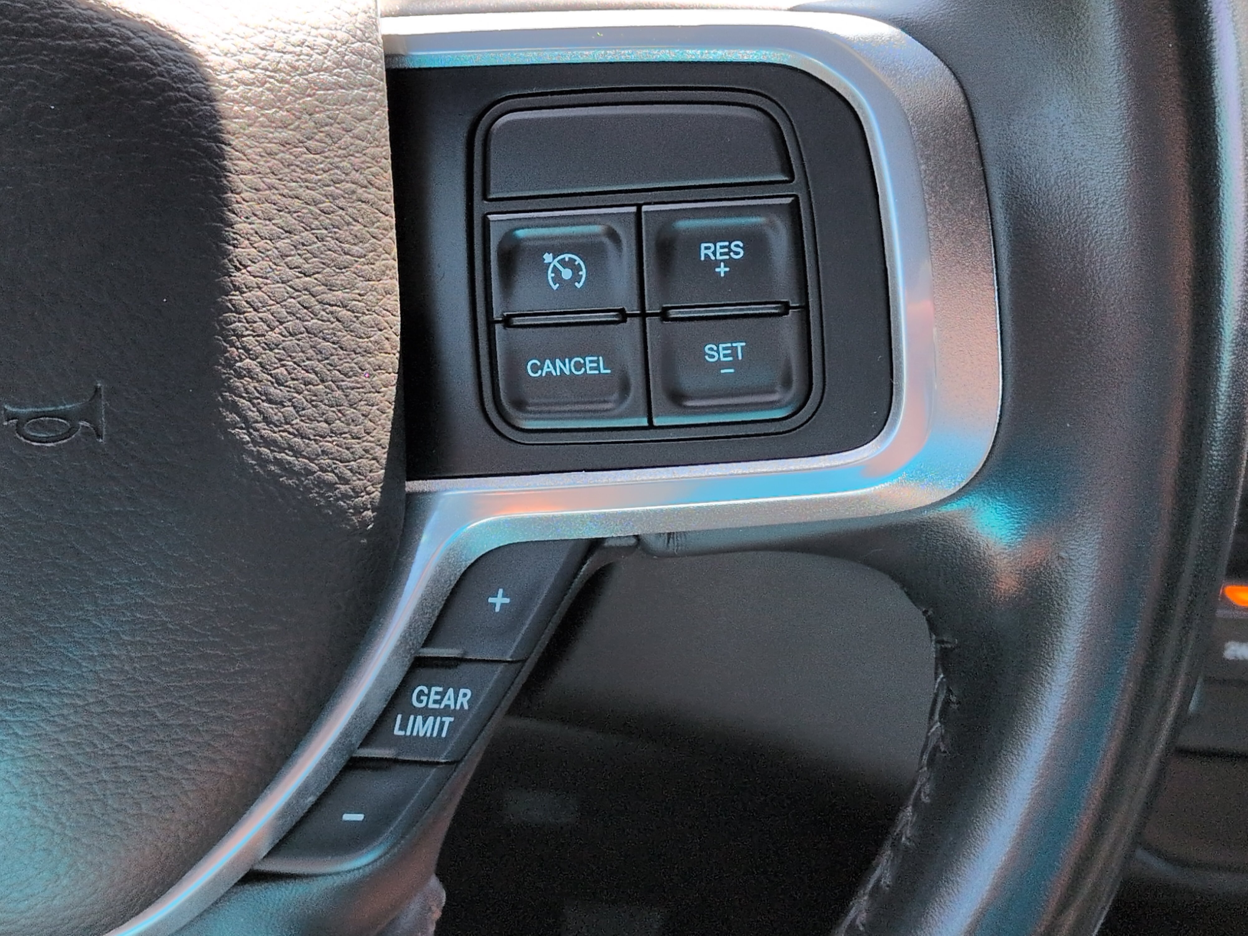Used 2020 RAM 3500 Laramie AWD/4WD image 25