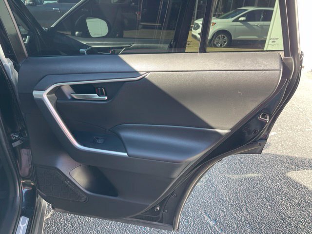 Used 2022 Toyota RAV4 XLE Premium FWD image 21