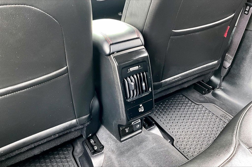 Used 2022 Jeep Compass Trailhawk w/ Trailhawk Convenience Group image 33