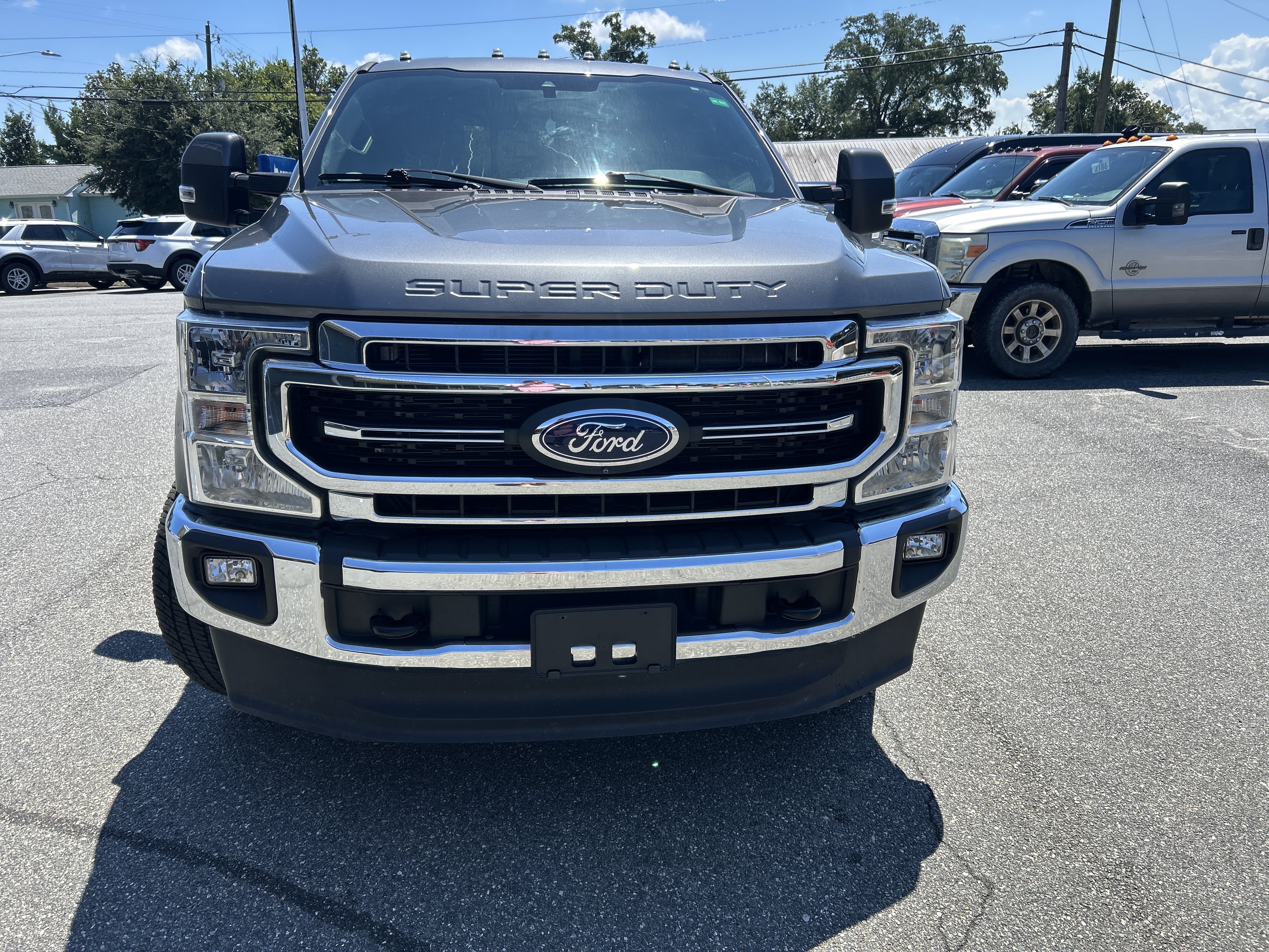 Certified 2022 Ford F350 Lariat w/ Lariat Ultimate Package AWD/4WD image 2