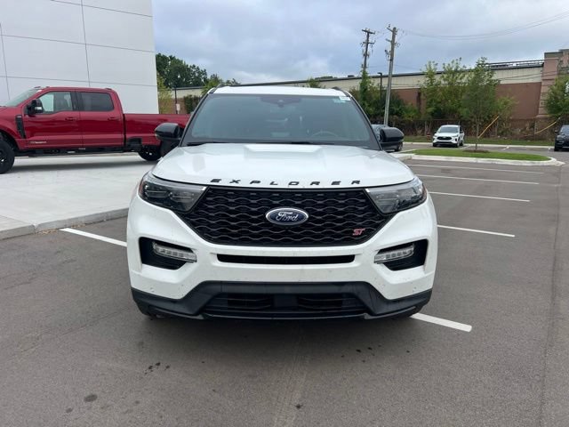Certified 2023 Ford Explorer ST w/ Equipment Group 401A AWD/4WD image 2