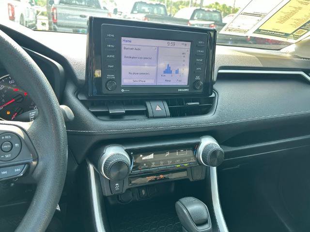 Used 2022 Toyota RAV4 LE FWD image 29