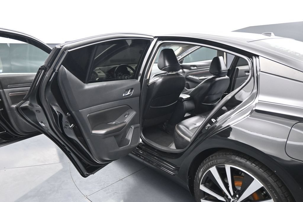 Used 2019 Nissan Altima 2.5 SR w/ SR Premium Package FWD image 19