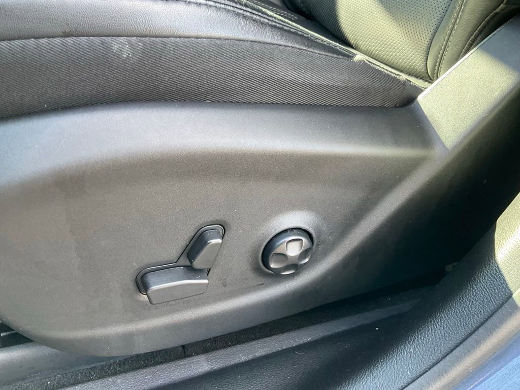 Used 2021 Jeep Cherokee Limited image 19