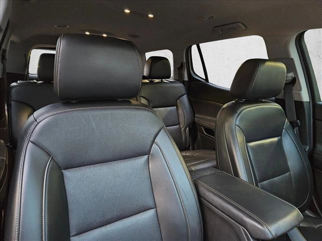 Used 2021 GMC Acadia SLT w/ Elevation Edition FWD image 15