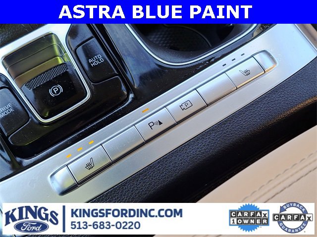 Used 2024 Kia Carnival EX image 16