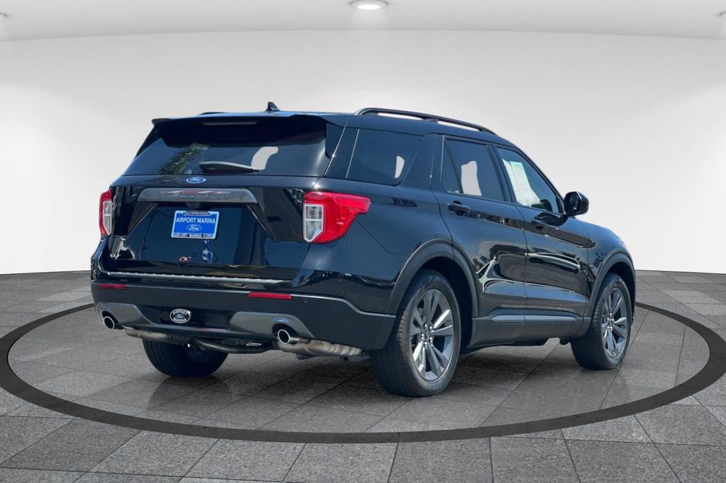 Certified 2023 Ford Explorer XLT w/ Equipment Group 202A RWD image 5