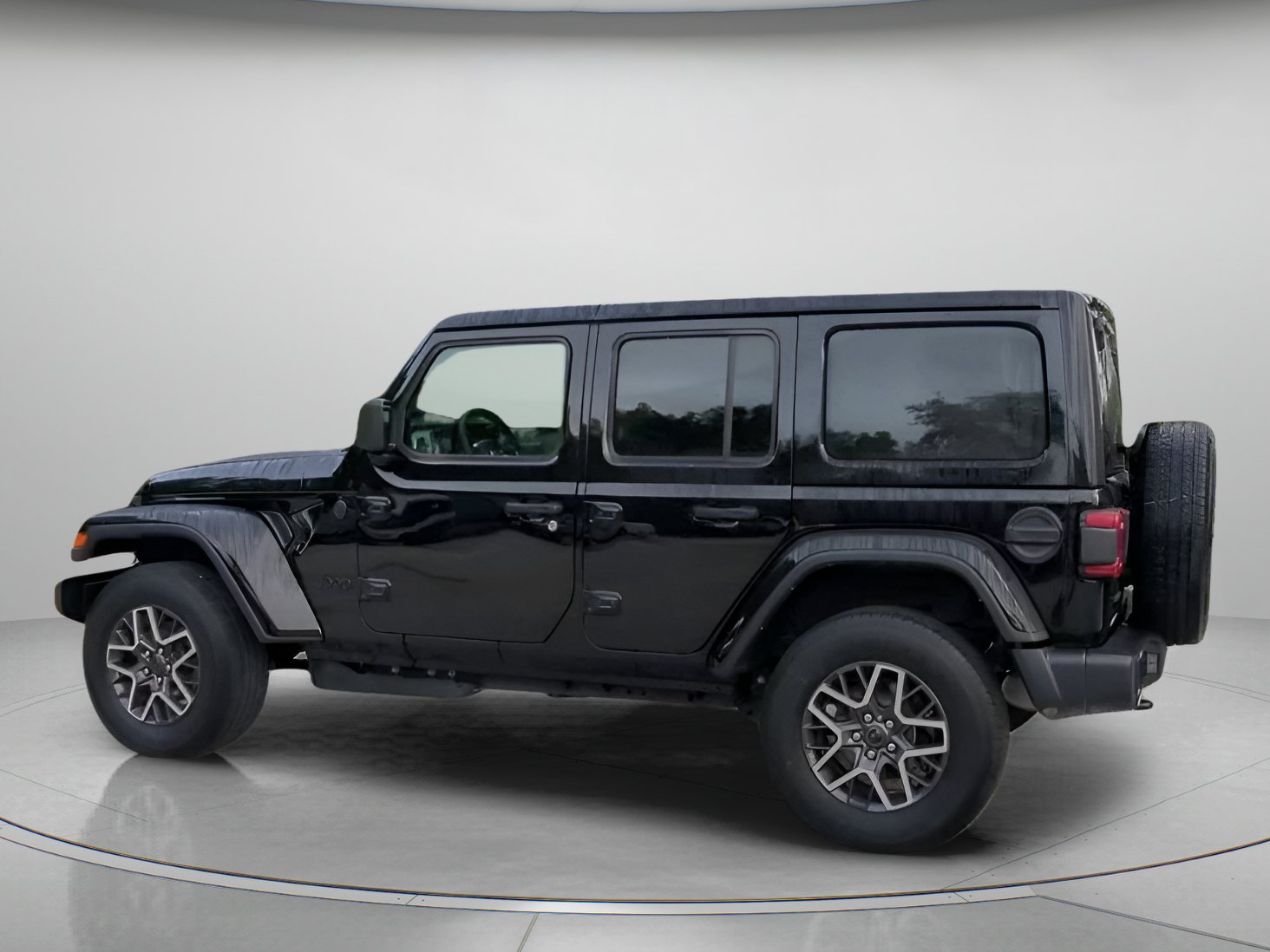 Used 2026 Jeep Wrangler Unlimited Sahara AWD/4WD image 18