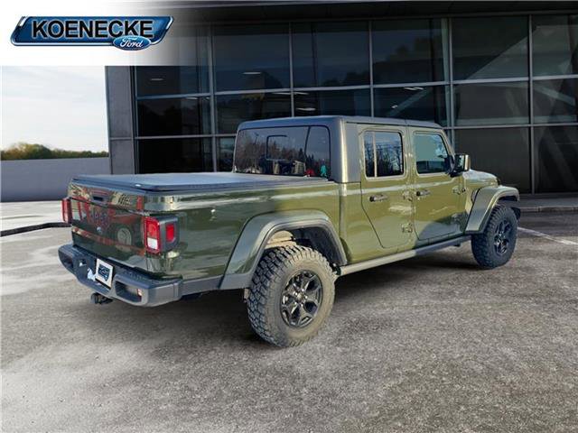 Used 2023 Jeep Gladiator Sport image 5