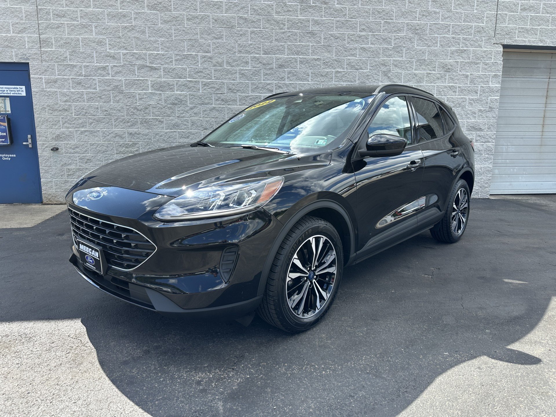 Certified 2022 Ford Escape SE w/ SE Sport Appearance Package