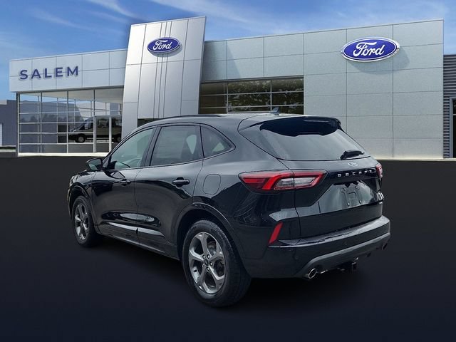 Certified 2023 Ford Escape ST-Line w/ Tech Pack #1 AWD/4WD image 4