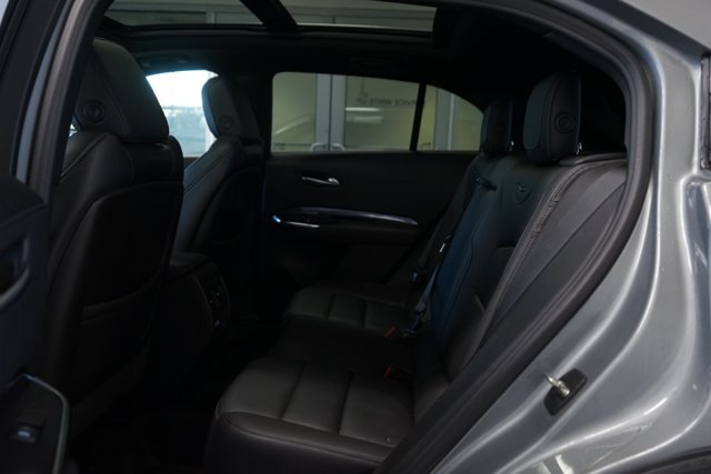 Used 2023 Cadillac XT4 Luxury w/ Cold Weather Package AWD/4WD image 29