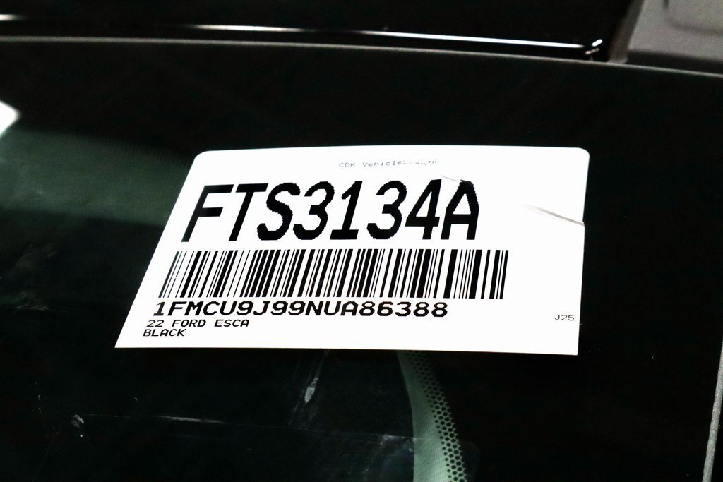 Certified 2022 Ford Escape Titanium w/ Class II Trailer Tow Package image 37