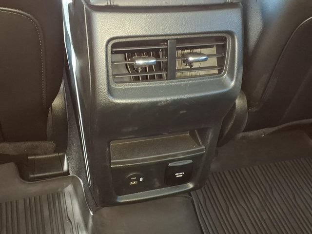 Certified 2021 Ford Edge SEL w/ Convenience Package AWD/4WD image 12