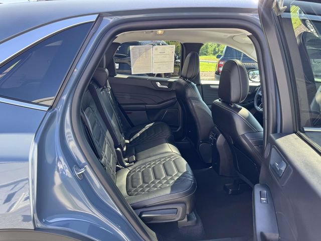 Certified 2023 Ford Escape SE w/ PHEV Premium Package FWD image 12