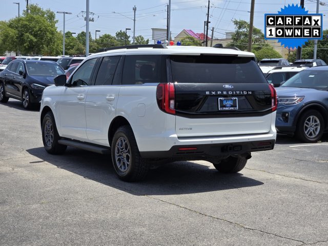 Certified 2025 Ford Expedition Active AWD/4WD image 5