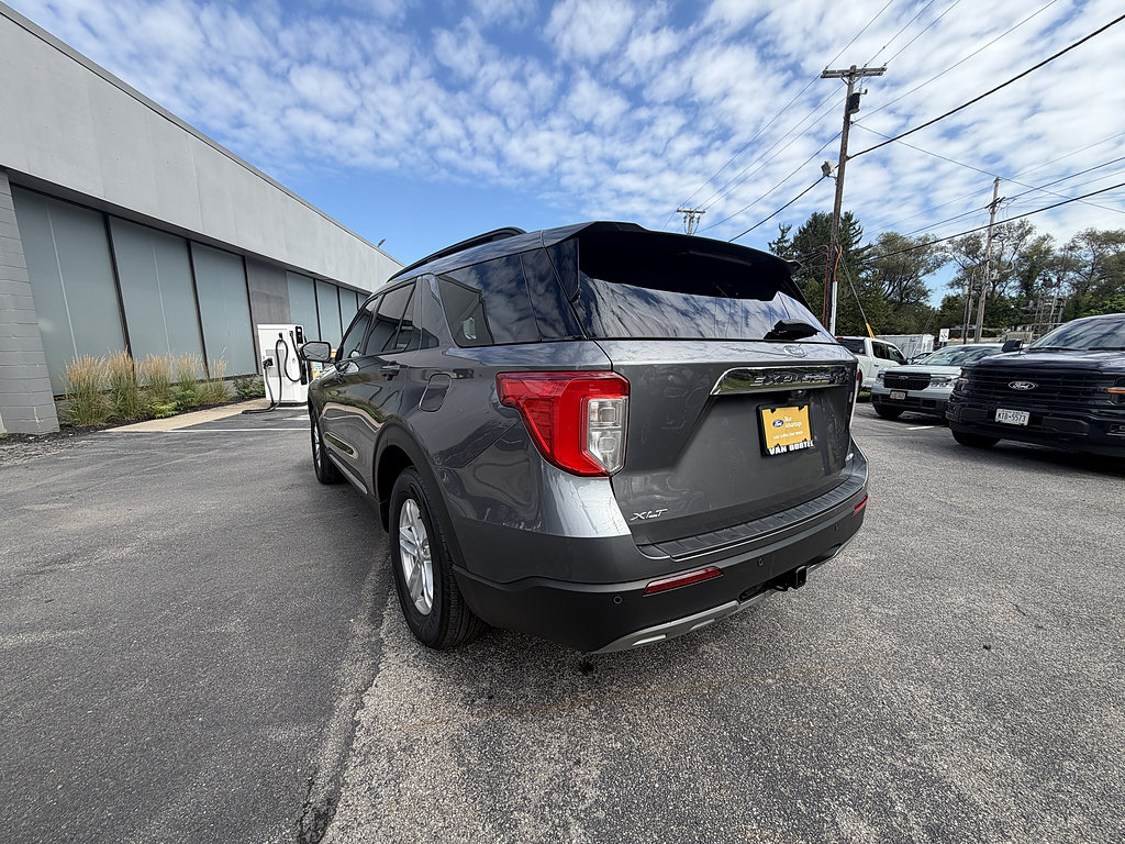 Certified 2023 Ford Explorer XLT w/ Equipment Group 202A AWD/4WD image 7