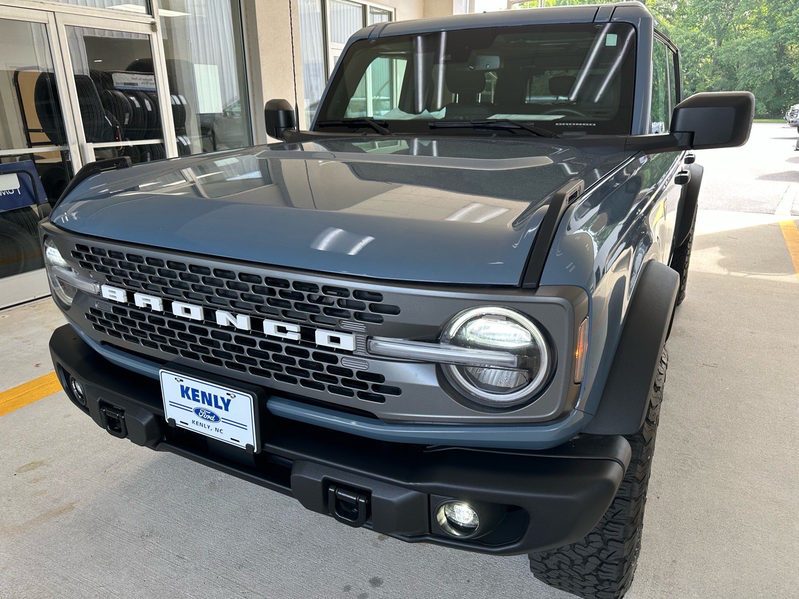 Certified 2025 Ford Bronco Badlands AWD/4WD image 1